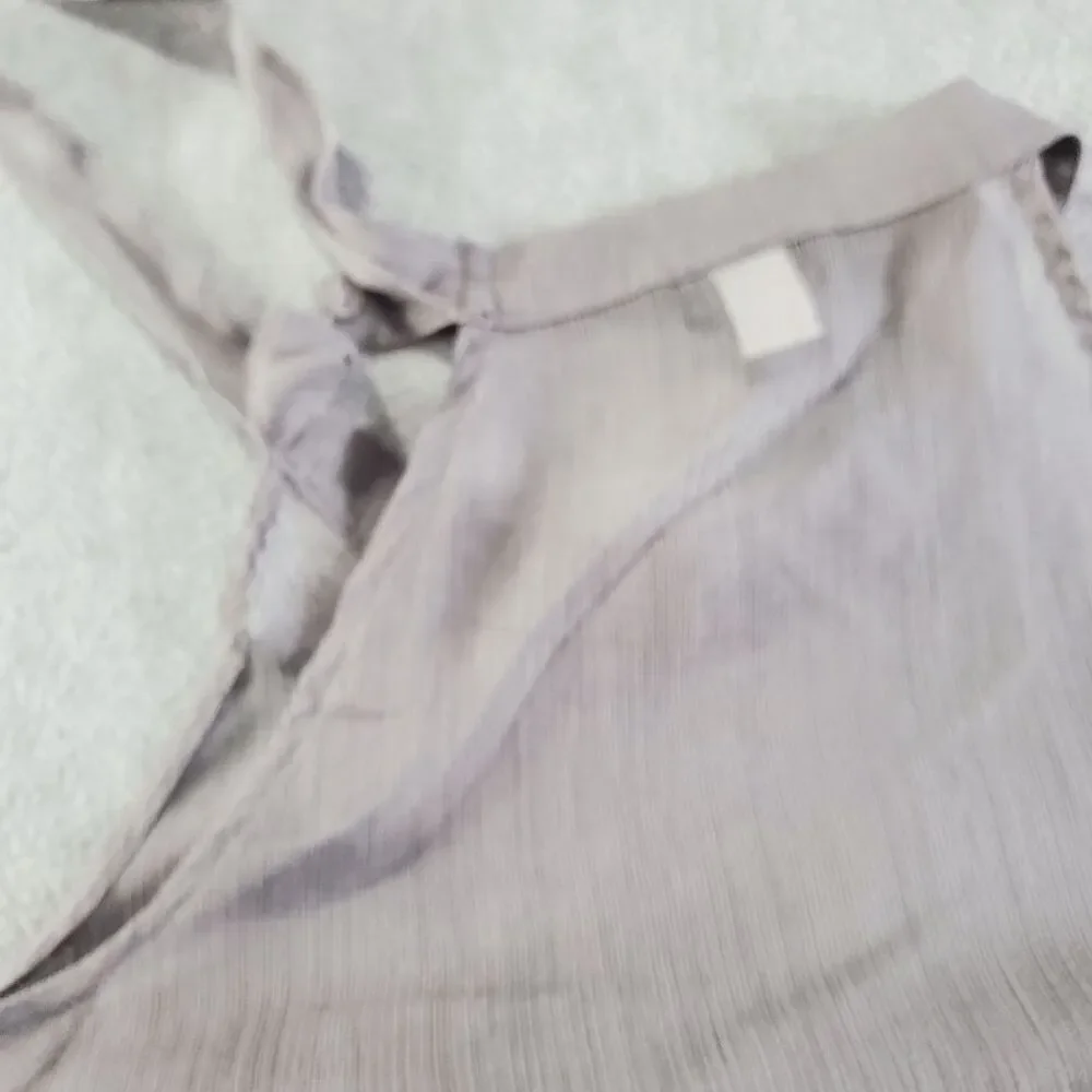 Torrid Top Womens 2 Gray Chiffon Lined Cold Shoulder Sleeve Halter Neck Ruffle